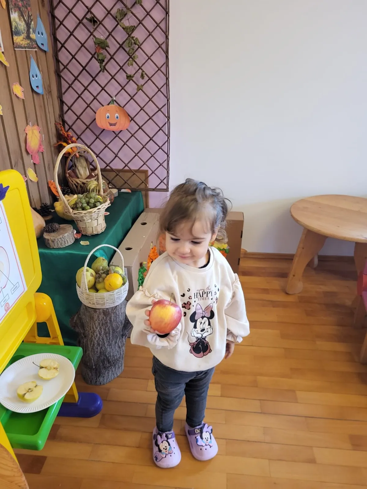 Grădinița RayKids Cârcea (Selgros) — copii în aer liber