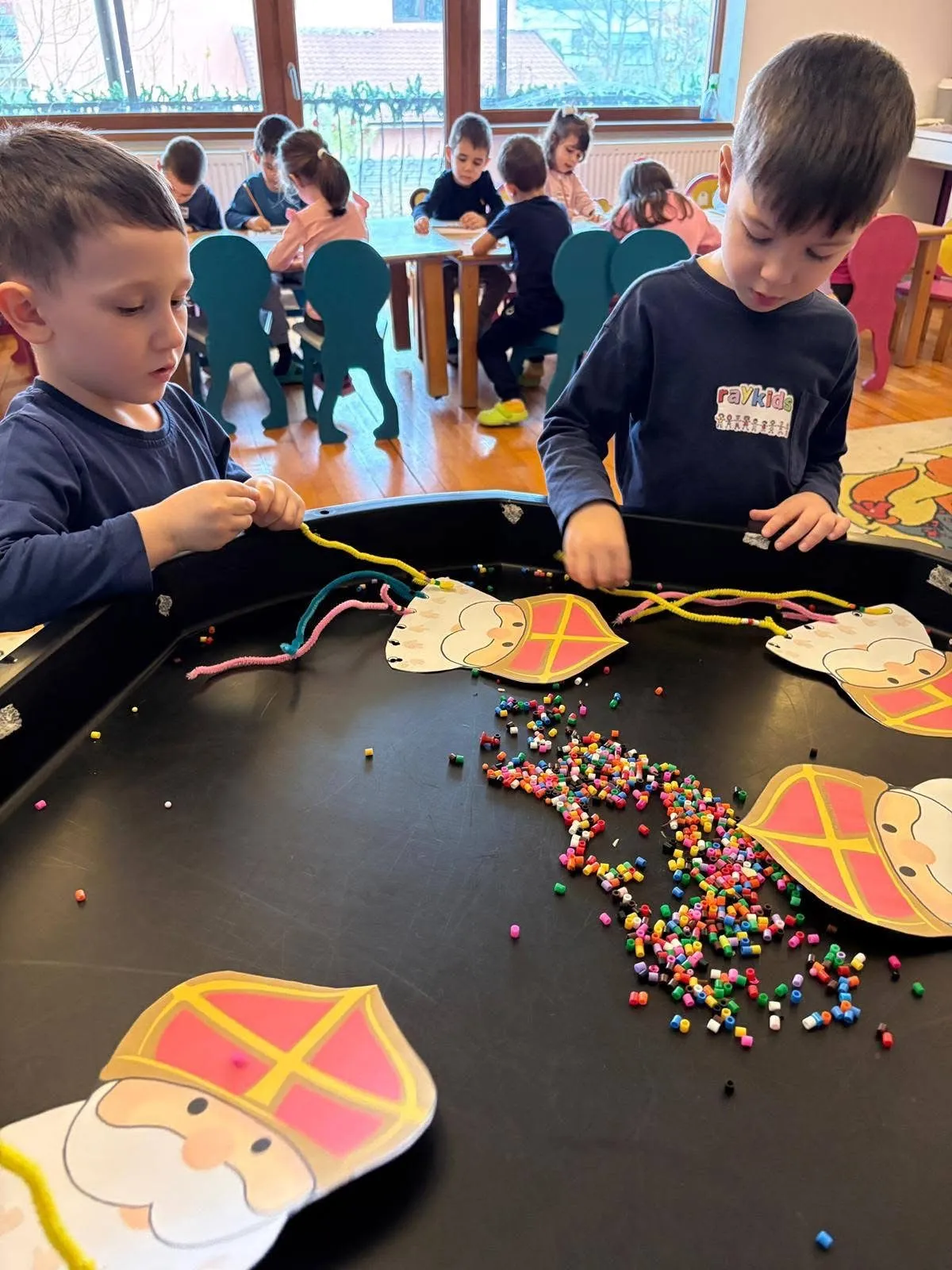Grădinița RayKids Cârcea (Selgros) — spații verzi