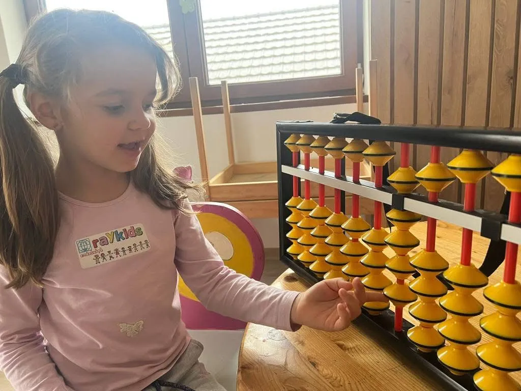 Grădinița RayKids Cârcea (Selgros) — joacă în natură